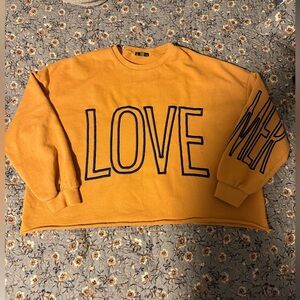 Women’s Zara Love Dreamer Cropped Oversized Sweatshirt Size Small Valentines Day